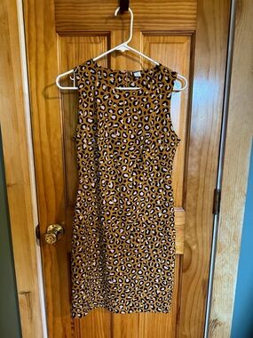 Sleeveless Leopard Print Shift Dress - Mustard